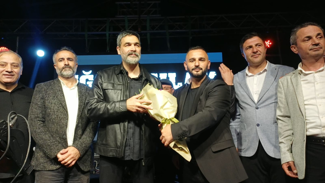 Binlerce kişi Uğur Işılak konserinde buluştu