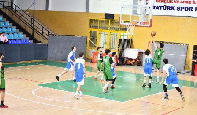 'SAÜ Farklı Başladı'