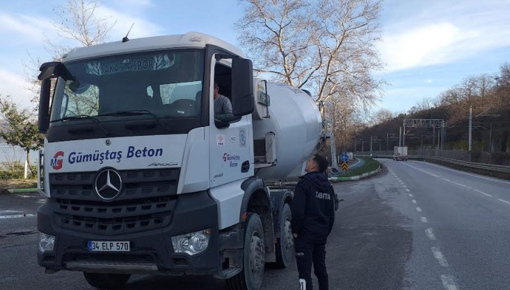 ''Sapanca Belediyesi Zabıta Ekipleri’nden Sıkı Denetim''