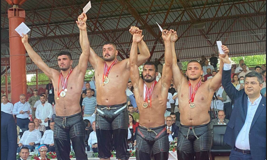 Türkiye’nin En Genç Baş Pehlivanı