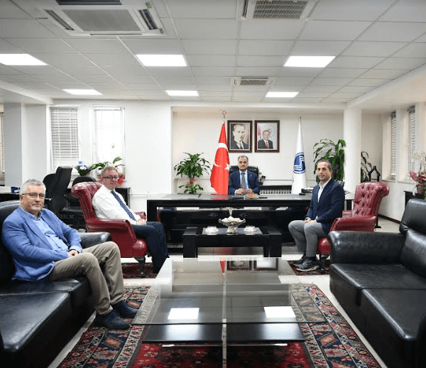 SATSO Meclis Başkanı’ndan SAÜ Rektörüne Ziyaret