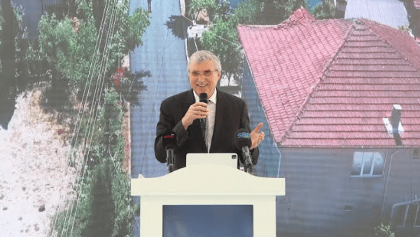 BAŞKAN YÜCE'NİN TALİMATI İLE GÖLKENT VE SİNANOĞLU MAHALLELERİ ASFALTLANACAK